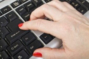 Umorzenie zobowiązania (zwolnienie z długu) a podatek dochodowy