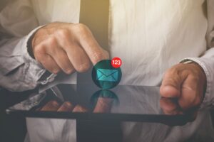 Wykreślenie z rejestru VAT za brak e-maila i telefonu firmowego