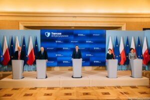 212 mld zł na rządowy pakiet pomocowy dla przedsiębiorców i gospodarki