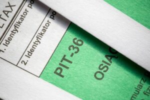 Przedsiębiorcy muszą sami wypełnić PIT za 2020 rok. Fiskus nie rozliczy ich