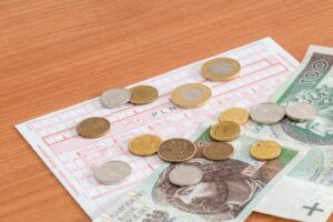 O jakie świadczenia pieniężne z ZUS mogą ubiegać się uchodźcy z Ukrainy