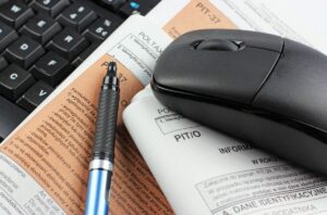 Dopilnuj PIT-37 za 2021 rok. Nie zawsze zaakceptuje się automatycznie w Twój e-PIT