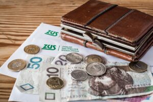 Rekordowa podwyżka składek ZUS dla przedsiębiorców w 2023 roku. Wzrost o ponad 15%.