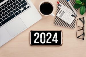 1500 zł na opiekę nad dzieckiem, nowe urlopy i krótszy czas pracy -zmiany dla rodziców i pracowników