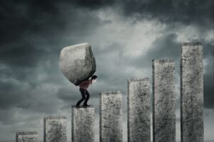 Wysoki ZUS, nowe daniny, Polski ład, KSeF – obciążenia dla prowadzących biznes w czasie rządów PIS