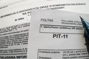 Jaką wersję PIT-11 dostarczyć US i pracownikom w 2024 roku?