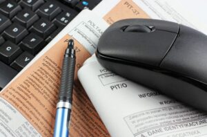 Ważny status wysyłki PIT (200 lub 400). Decyduje o dostarczeniu deklaracji do US