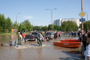 Powódź – prawa pracownika oraz obowiązki pracodawcy