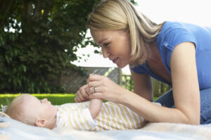 Przedłużenie umowy do dnia porodu a rozliczenie w ZUS