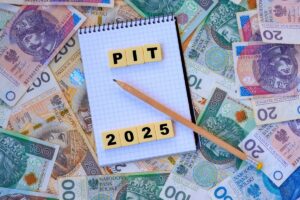 Będzie zmiana w rozliczeniach z fiskusem. W 2025 roku PIT wyślesz przez aplikację mobilną
