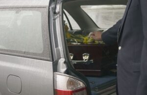 Rząd zdecydował o bardzo dużej podwyżce zasiłku pogrzebowego! Od kiedy nowa kwota? Ile wyniesie?