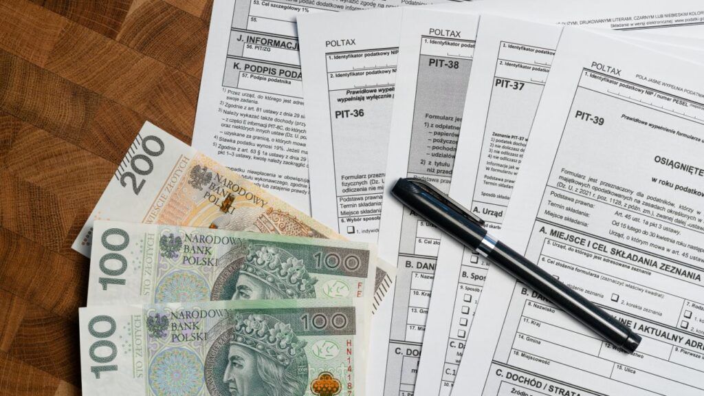 Deklaracje PIT, pieniądze, PIT-36, PIT-37, PIT-38, PIT-39