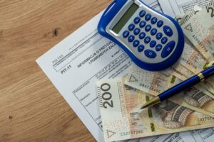 Rozliczenie dochodów z zagranicy – rezydencja podatkowa i metody unikania podwójnego opodatkowania