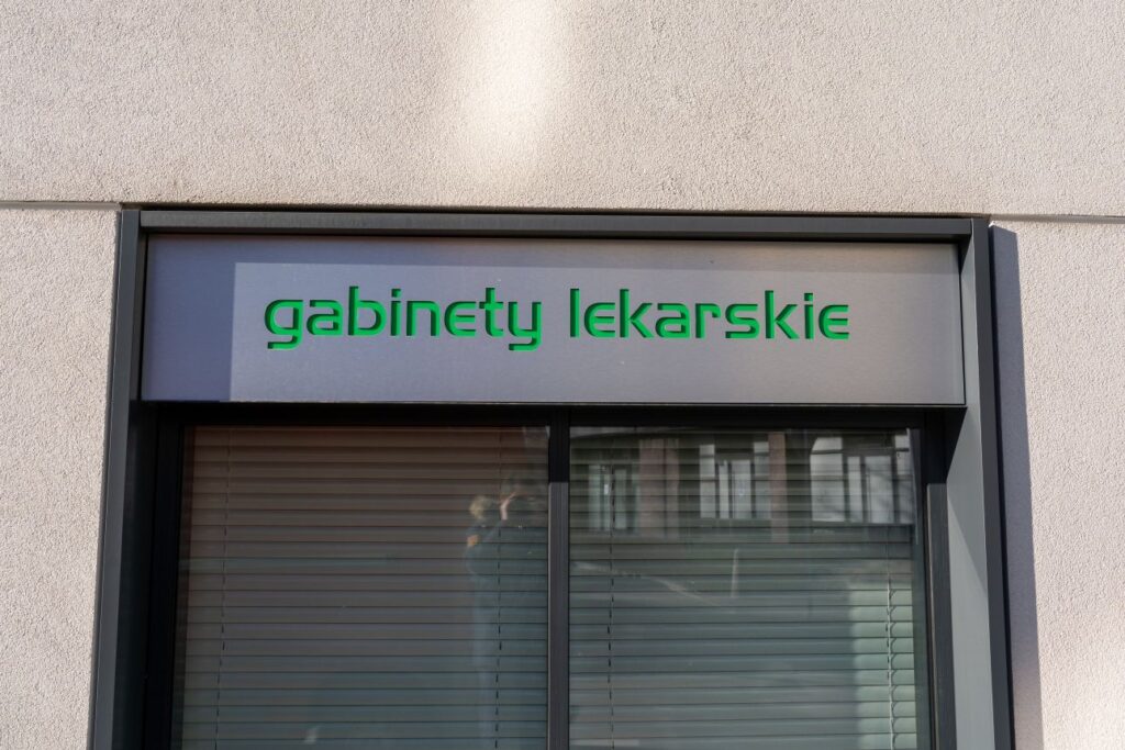 Gabinety lekarskie, lekarz