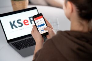 Czy obowiązek KSeF obejmuje osoby, które nie prowadzą firmy? Nowa interpretacja fiskusa