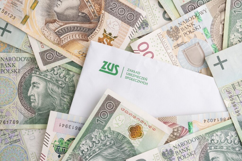 zus banknoty złoty pieniądze dopłata składka