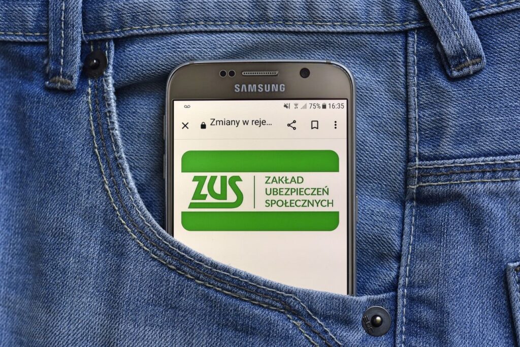 eZUS, telefon, aplikacja