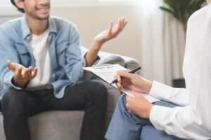 Duże zmiany w kontroli zwolnień lekarskich. ZUS tłumaczy, kiedy straci się prawo do zasiłku