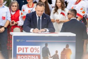 PIT zero dla rodzin dwa plus? Co dalej z ustawą, która miała zwolnić wiele rodzin z podatku?