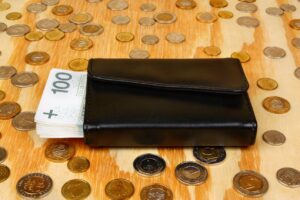 Płaca minimalna w Polsce najwyższa od lat. Ile naprawdę zostaje ”na rękę,,?