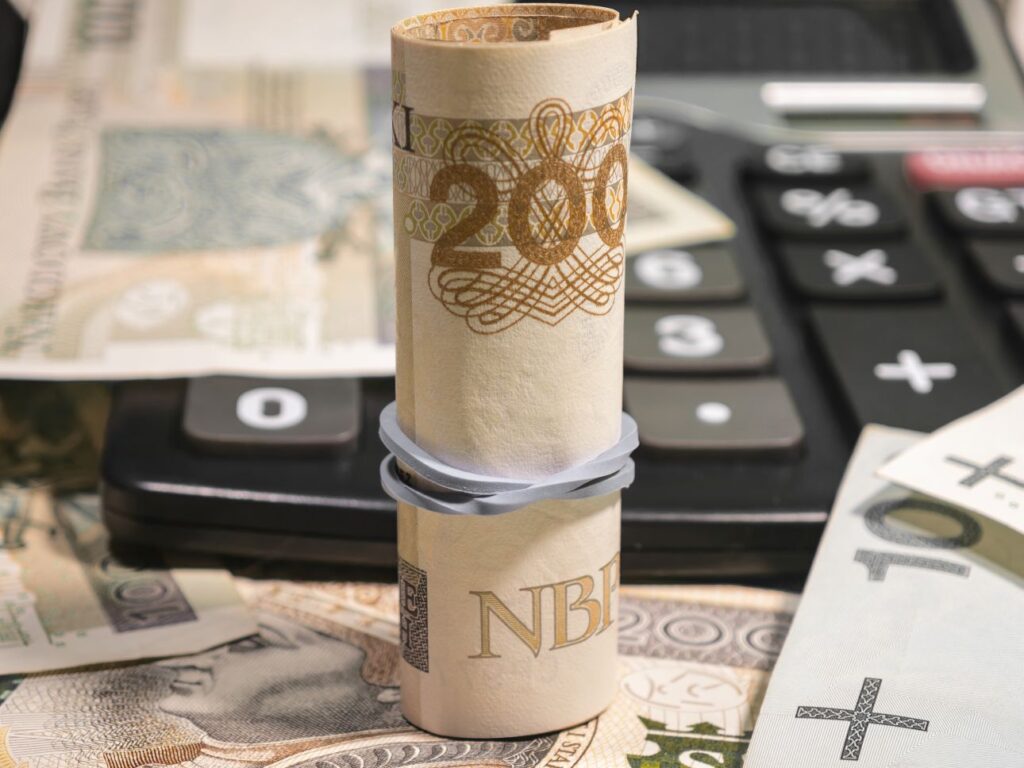wynagrodzenie, banknoty, PLN, kalkulator