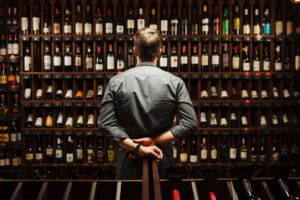 Podatek akcyzowy pójdzie mocno w górę. MF: „Alkohol jest tańszy niż zakładały założenia”