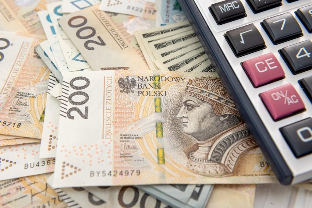 banknoty pieniądze kalkulator
