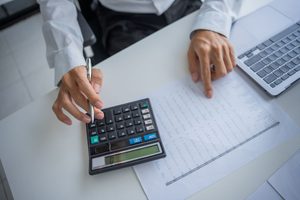 Nawet 150 tys. zł więcej po utracie ryczałtu. Wyliczenia skutków zmian podatkowych